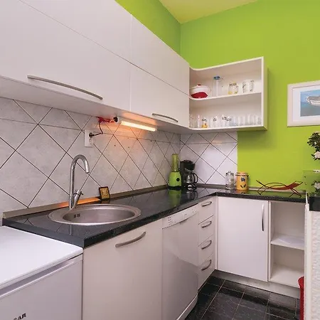 Apartman Lozina *